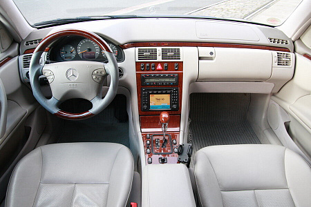 Mercedes Benz W210 ( 1999 - 2003)